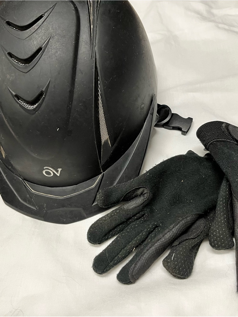 Ovation Deluxe Schooler Kids Helmet XS/S 48-52cm + Riding Gloves